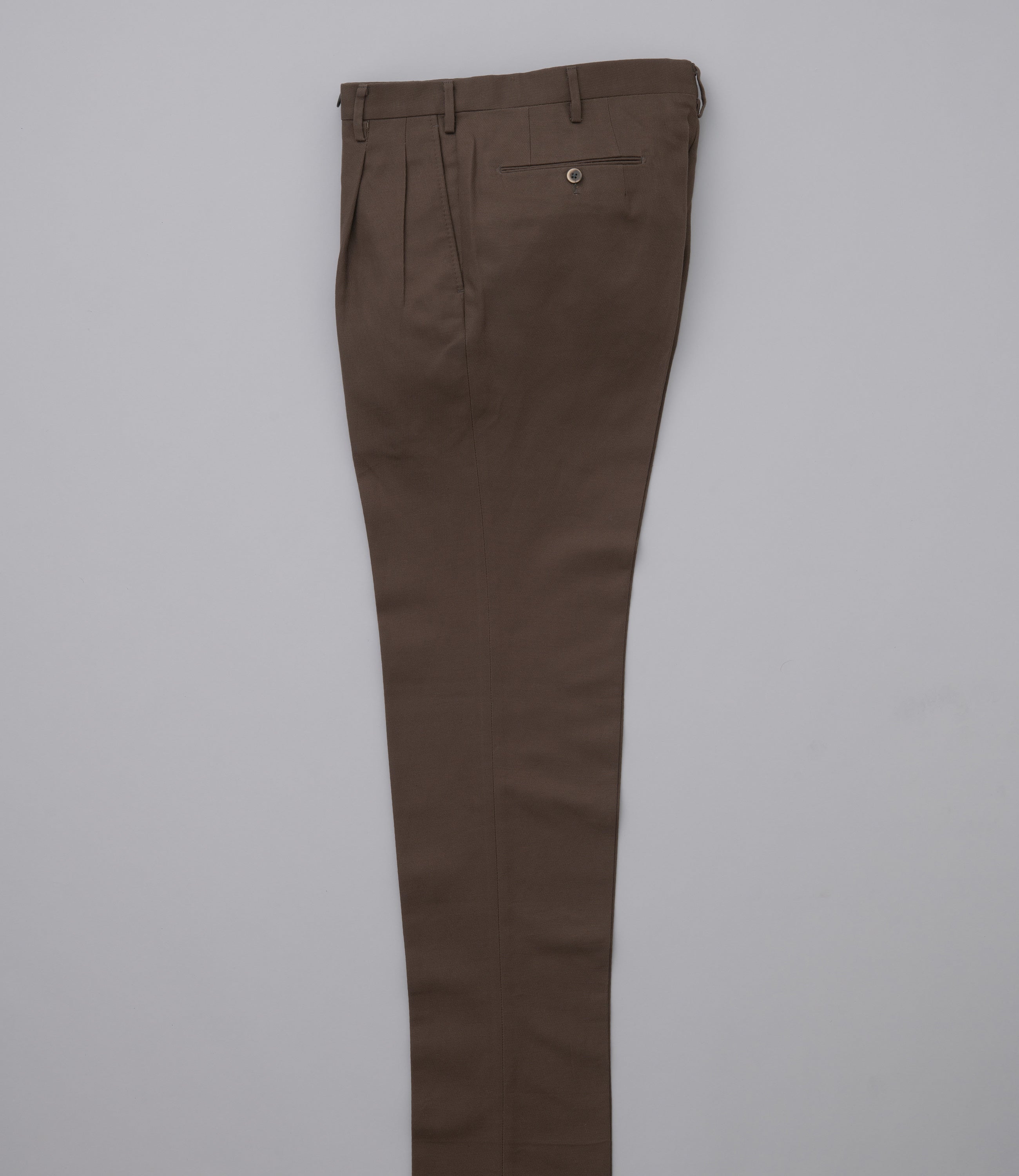 38（ブラウン）