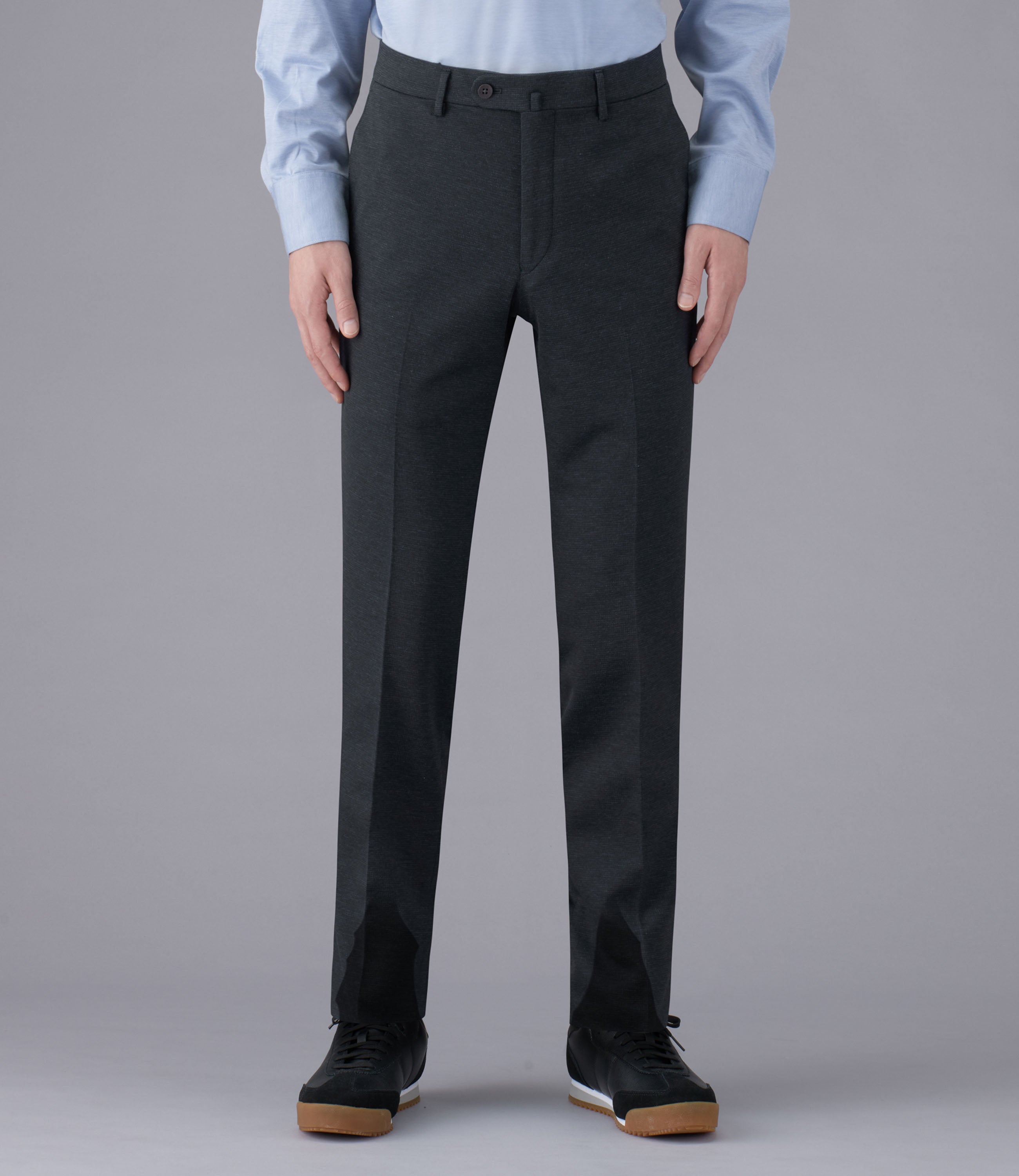 82（ネイビー）