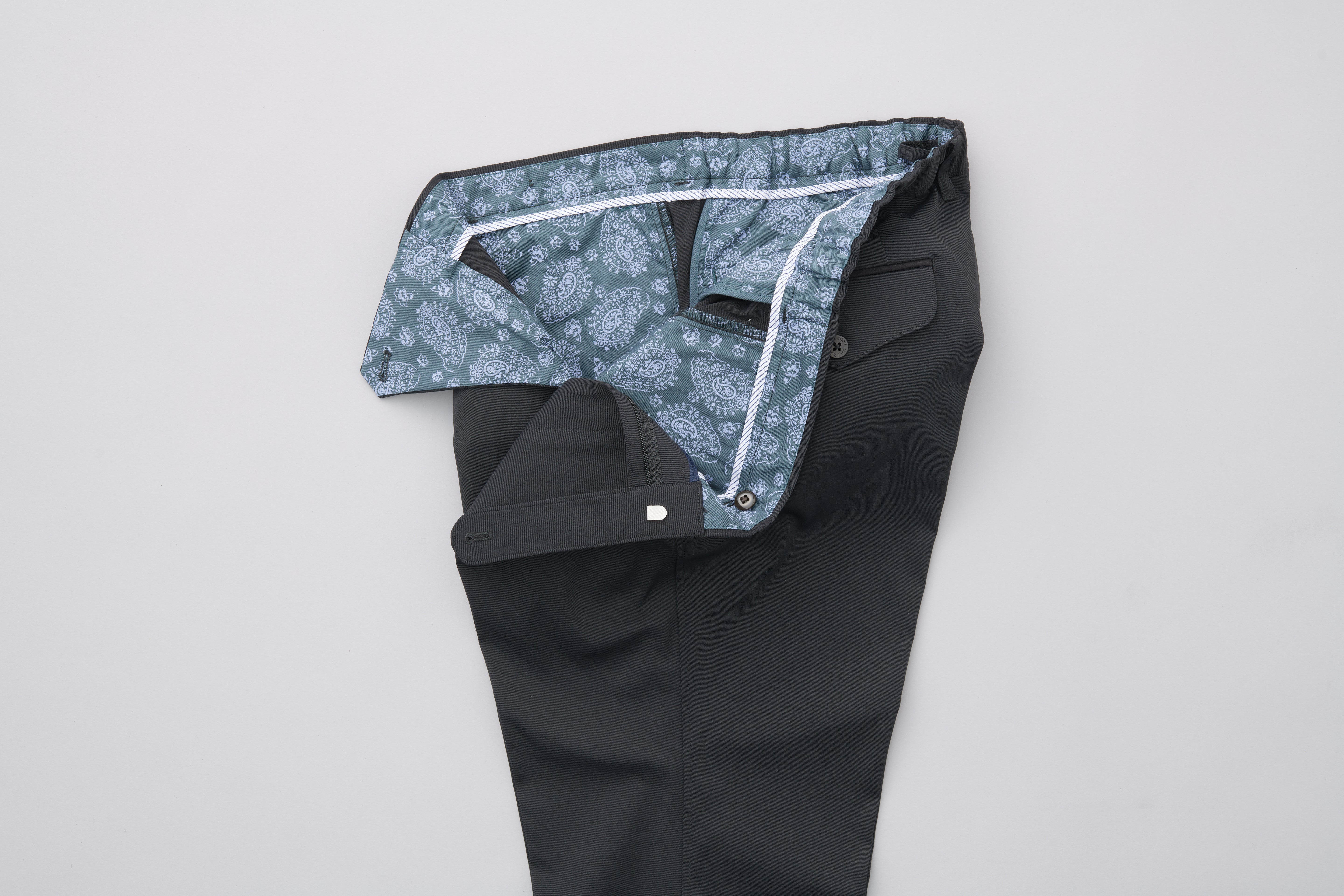 【コーデュラツイル】CALZONI/日本製/カジュアル/ツータックスリムスラックス/バックシャーリング/リラクシング